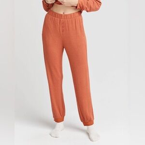 RICHER POORER Women’s Bounce Knit Unwind Pant Size Small Lounge Stretch Brown